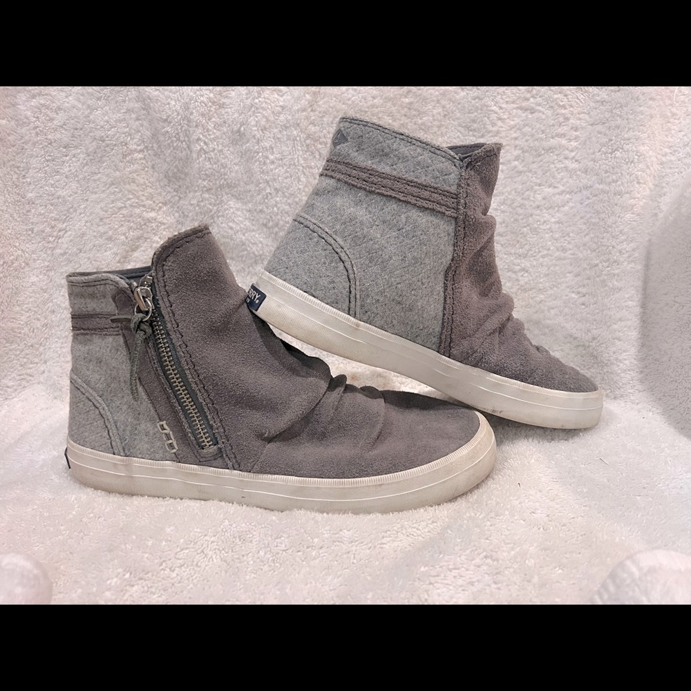 SPERRY Women's Top Sider Crest Lug Zone Ankle Boot Shoes Size 8